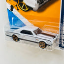 2012 Hot Wheels Muscle Mania GM 67 Oldsmobile 442 blanco OH5