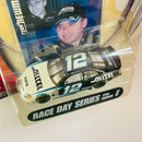 2003 Hot Wheels Racing Race Day Series NASCAR Ryan Newman 12 Alltel Dodge Charger Stock Car negro con blanco Goodyear 10SP