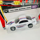 2001 Matchbox Daddy's Dreams 1999 Ford Mustang Coupe blanco