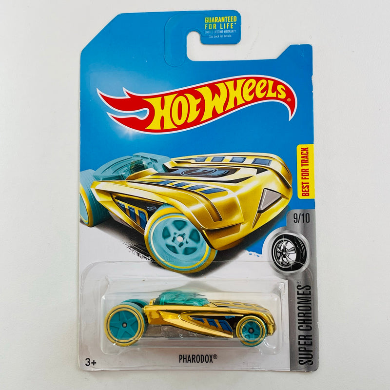 2017 Hot Wheels Treasure Hunt Super Chromes Pharodox dorado 5SP base ZAMAC