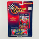 1996 Hasbro Winners Circle Kenner Stock Car Series NASCAR Jeff Gordon 24 Dupont 1998 Chevrolet Monte Carlo multicolor Llantas Goodyear con Tarjeta con Autógrafo
