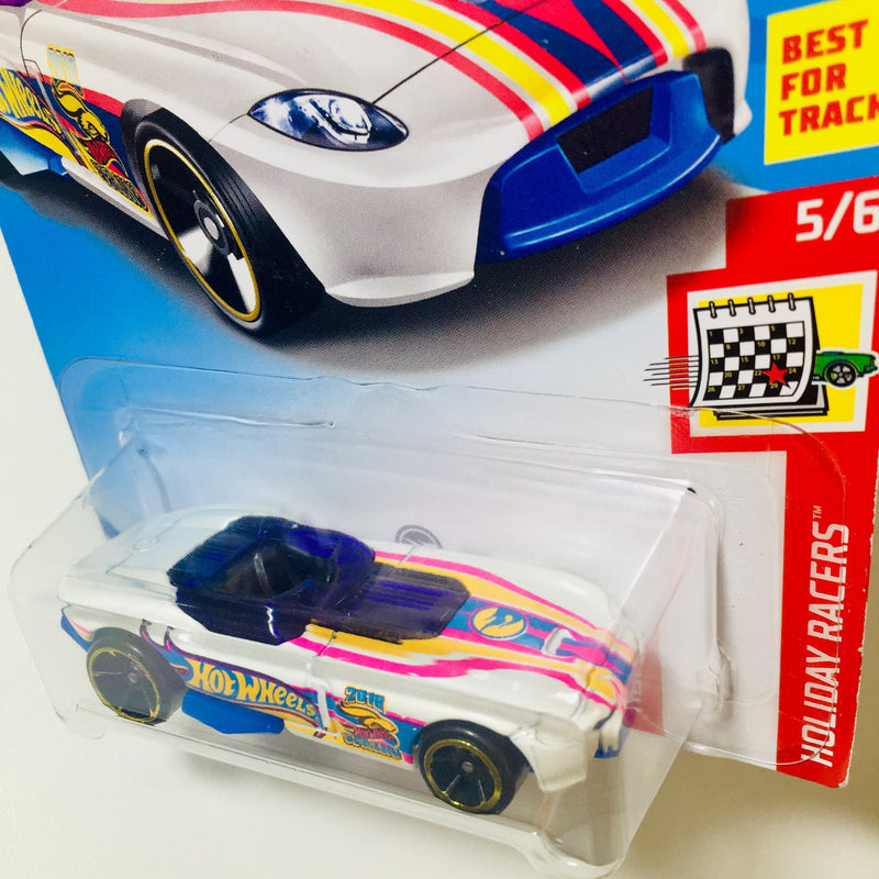 2018 Hot Wheels Treasure Hunt Holiday Racers Rrroadster blanco FTE