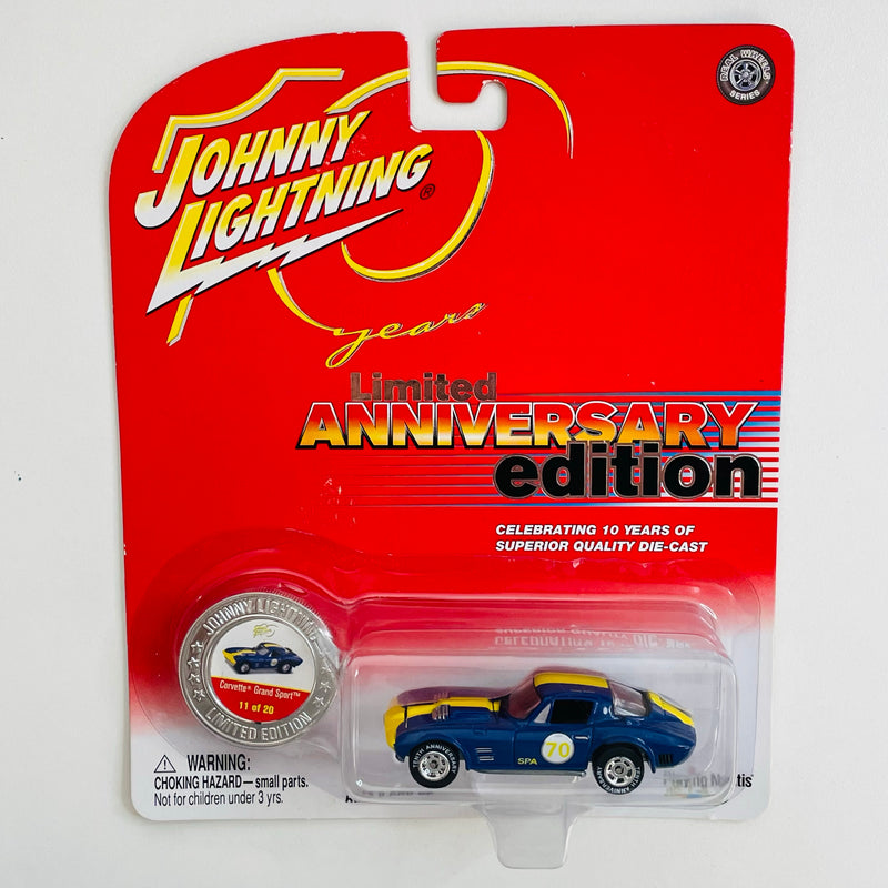 2004 Johnny Lightning Limited Anniversary Edition Corvette Grand Sport azul Llantas de Goma con Moneda Coleccionista