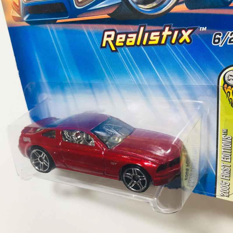 2005 Hot Wheels First Editions Realistix Ford Mustang GT 006 rojo PR5
