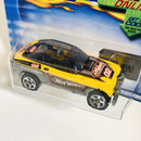 2002 Hot Wheels Jeep Jeepster 144 amarillo 5SP base ZAMAC