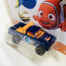 2020 Hot Wheels Pixar Buscando a Nemo Path Beater azul 6SP