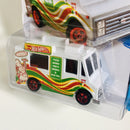 2014 Hot Wheels HW City Ice Cream Truck blanco 5SP