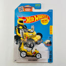 2016 Hot Wheels HW Ride-Ons Grass Chomper amarillo 5SP