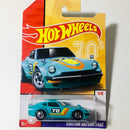 2019 Hot Wheels Throwback 70s Custom Datsun 240Z celeste BW