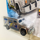 2020 Hot Wheels HW Metro HW Armored Truck plata 5SP