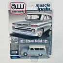 2021 Auto World Muscle Trucks Limited Edition 1/14,922 1966 Chevy Suburban gris Llantas de Goma