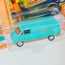 2021 Johnny Lightning Classic Gold Collection Limited Edition 1/9,718 1976 Dodge Tradesman Van verde Llantas de Goma