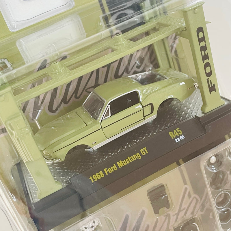 2022 M2 Machines Model Kit Limited Edition 1/9,750 1968 Ford Mustang GT R45 verde Llantas de Goma