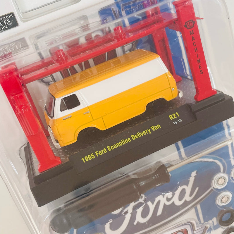 2018 M2 Machines Model Kit Limited Edition 1/5.880 1965 Ford Econoline Delivery Van R21 naranja con blanco Llantas de Goma
