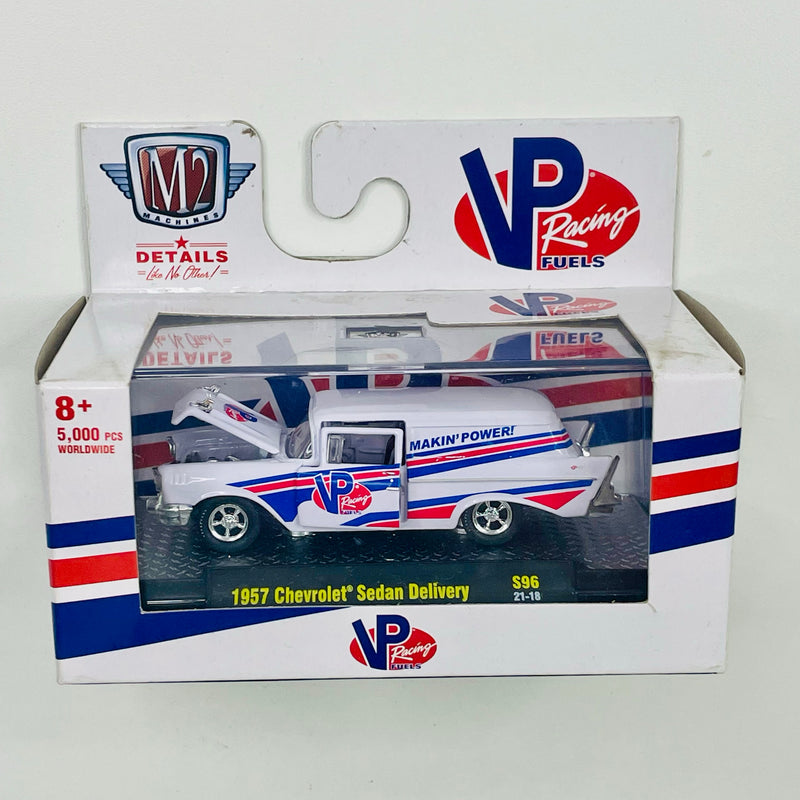 2021 M2 Machines O'Reilly Limited Edition 1/5,000 VP Racing Fuels 1957 Chevrolet Sedan Delivery S96 blanco Llantas de Goma