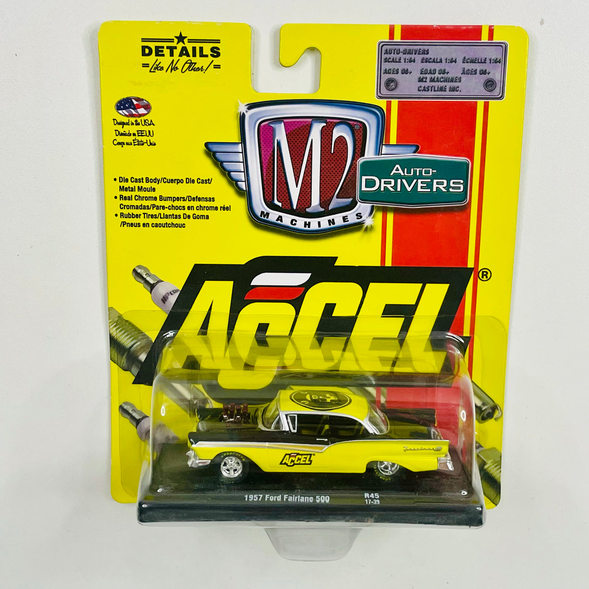 2017 M2 Machines Auto-Drivers Limited Edition 1957 Ford Fairlane 500 R