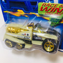 2002 Hot Wheels XS-IVE 140 beige 5SP