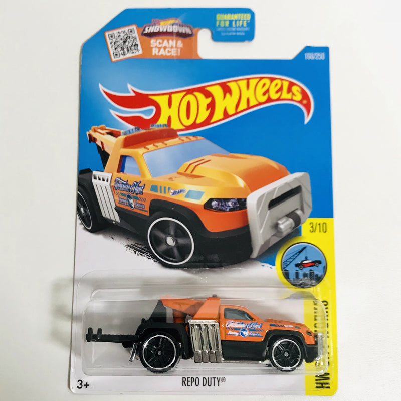 2016 Hot Wheels Treasure Hunt HW City Works Repo Duty naranja PR5