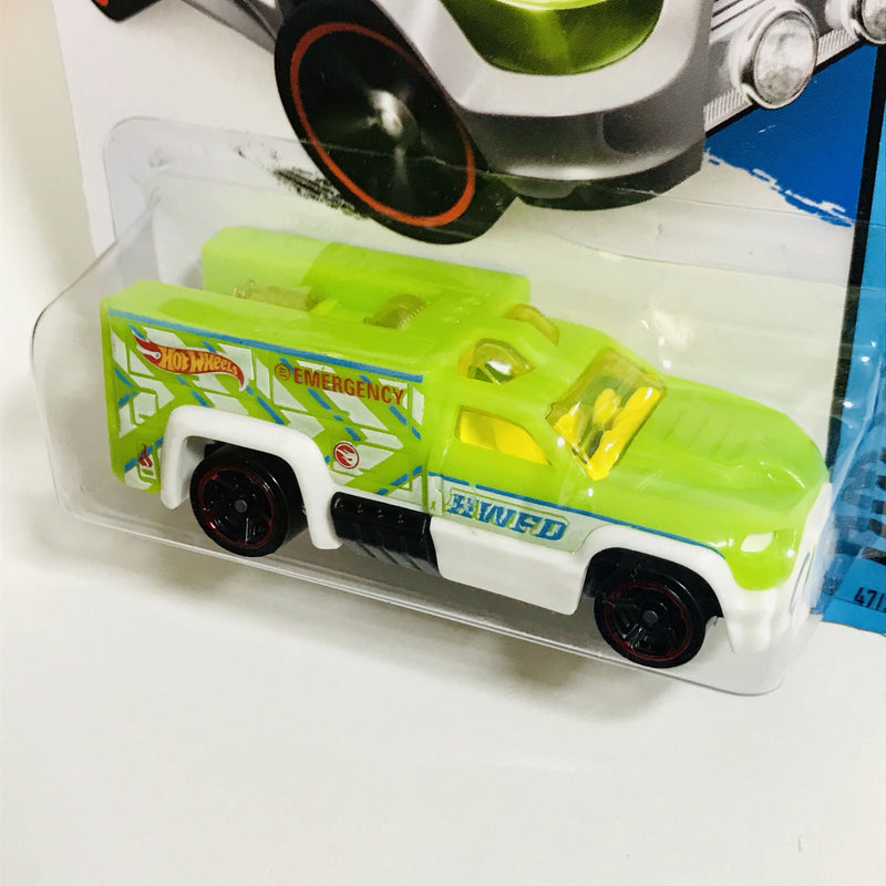 2014 Hot Wheels Treasure Hunt HW City Rescue Duty blanco MC5