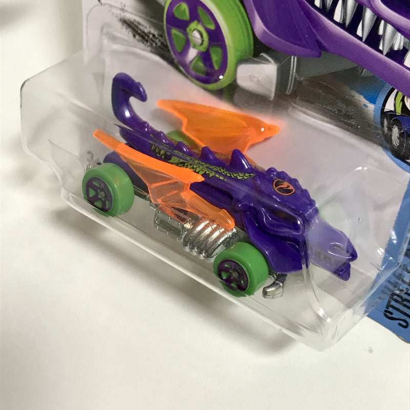 2017 Hot Wheels Treasure Hunt Street Beasts Dragon Blaster morado 5SP base ZAMAC