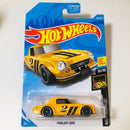 2019 Hot Wheels Nightburnerz Fairlady 2000 amarillo ST8