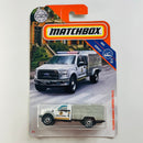 2019 Matchbox MBX Service 10 Ford F-150 Animal Control Truck blanco