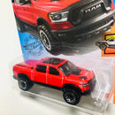 2020 Hot Wheels HW Hot Trucks 2020 Ram 1500 Rebel rojo BLOR