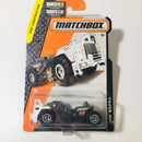 2015 Matchbox MBX Construction MBX SCPRX blanco