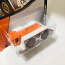 2015 Matchbox MBX Adventure City Runway Wrangler blanco