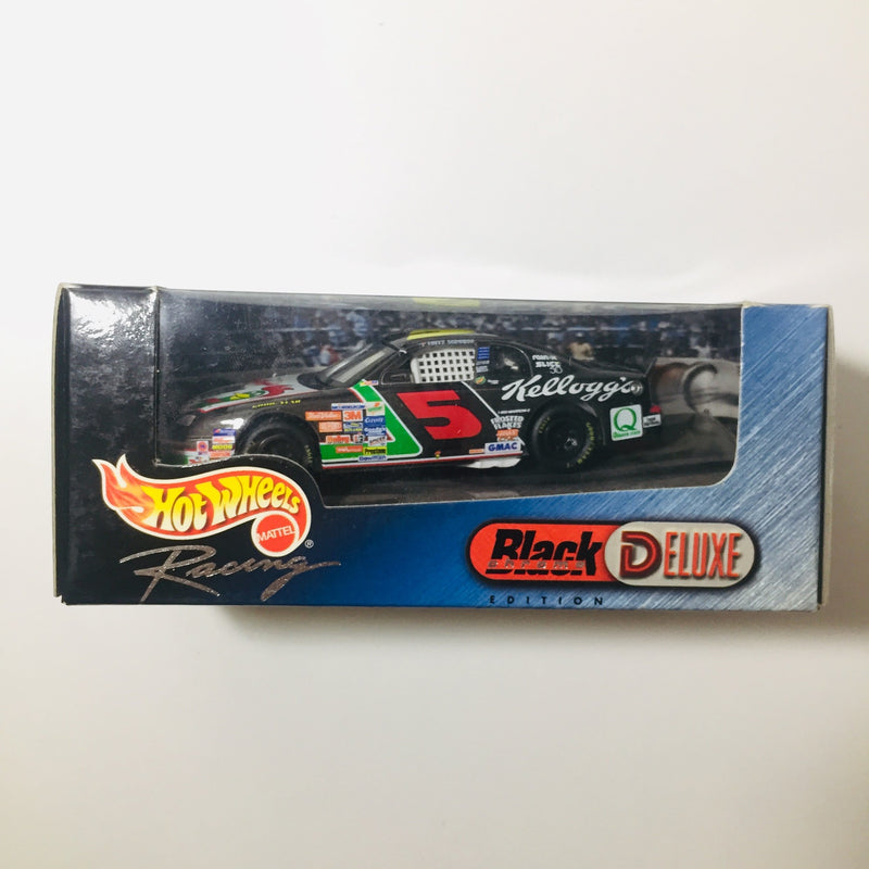 1999 Hot Wheels Racing Black Chrome Deluxe NASCAR Terry Labonte 5 Kelloggs CornFlakes negro