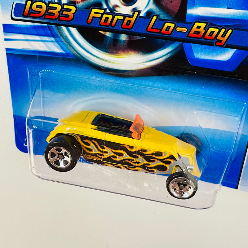 2005 Hot Wheels 1933 Ford Lo-boy 180 amarillo 5SP