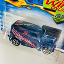 2002 Hot Wheels Anglia Panel Ford 143 azul metálico 5SP