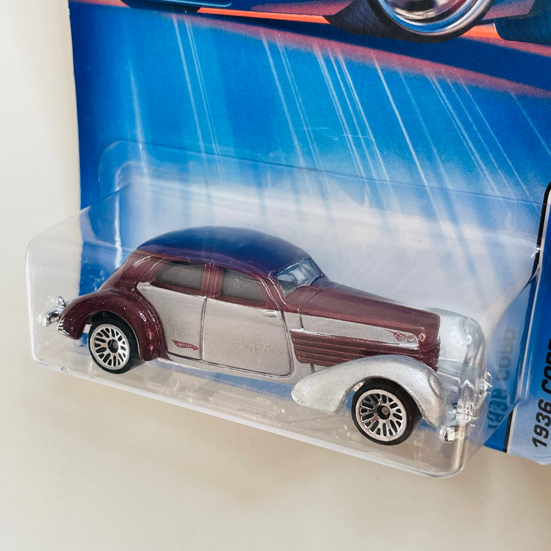 2005 Hot Wheels 1936 Cord 156 granate metálico LW