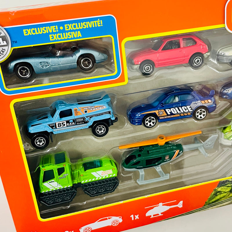 2022 Matchbox 9 Pack Set de 9 con 1956 Aston Martin DBR1 Exclusivo del Pack
