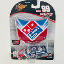 2005 Hasbro Winners Circle NASCAR Michael Waltrip 99 Domino's Pizza Chevrolet Monte Carlo azul Llantas Goodyear con Capó Imán Magnético