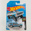 2019 Hot Wheels HW Race Day 64 Chevy Nova Wagon Gasser celeste 5SP Primera Edición Tarjeta Internacional