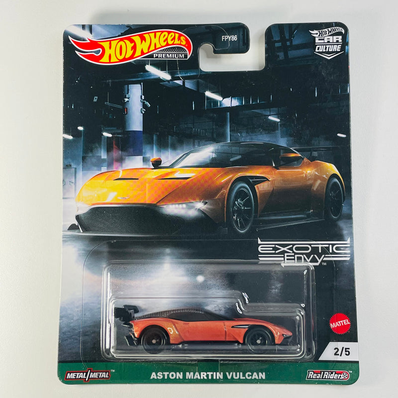 2021 Hot Wheels Car Culture Exotic Envy Aston Martin Vulcan naranja Llantas de Goma RR