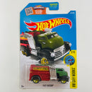2016 Hot Wheels HW City Works Fast Gassin verde metálico con rojo 5SP