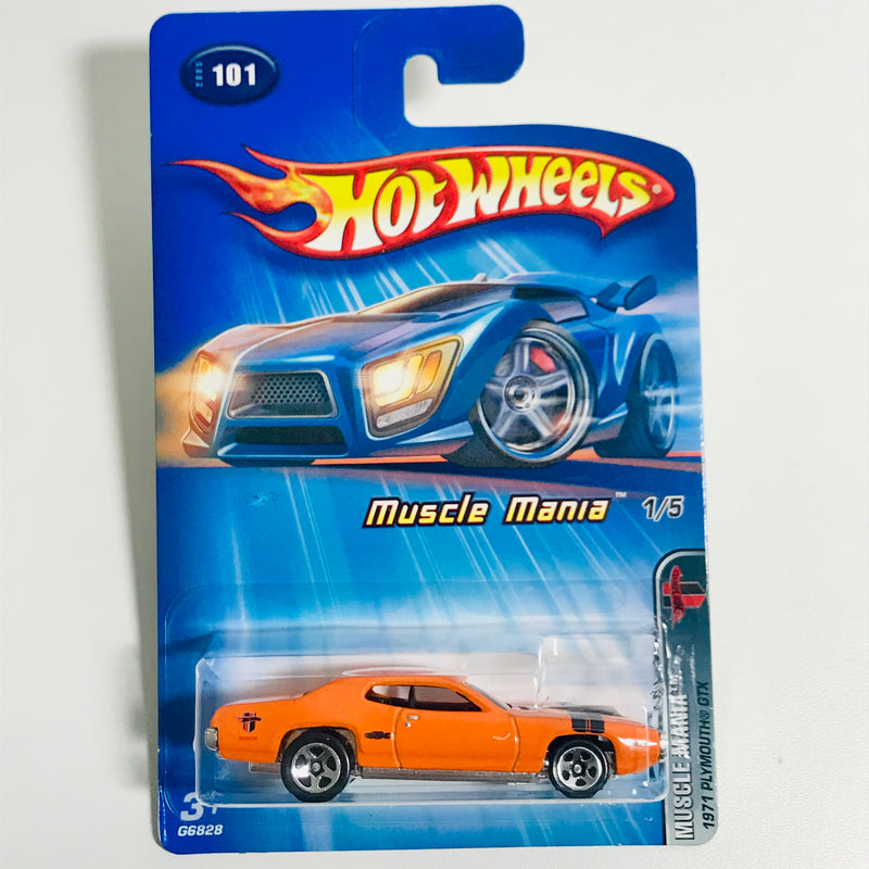 2005 Hot Wheels Muscle Mania 1971 Plymouth GTX 101 naranja 5SP