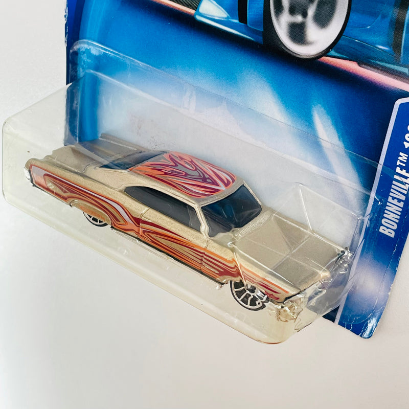 2003 Hot Wheels Pontiac Bonneville 1965 dorado metálico 10SP