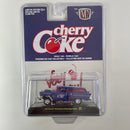 2020 M2 Machines Limited Edition 1/9,600 Coca Cola Cherry Coke 1957 Chevrolet 150 Handyman Station Wagon Gasser morado A07 Llantas de Goma