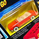 1995 Hot Wheels 25 Aniversario Sto & Go Set McDonalds Drive Thru con 65 Ford Mustang Convertible rojo WW