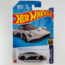 2022 Hot Wheels HW Screen Time James Bond No Time To Die Aston Martin Valhalla Concept plata metálico 10SP Tarjeta Internacional