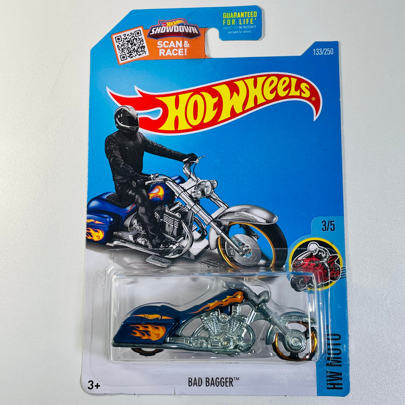 2016 Hot Wheels Treasure Hunt HW Moto Bad Bagger azul metálico MC3 base ZAMAC