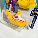 2020 Hot Wheels Treasure Hunt HW Screen Time The Beatles Yellow Submarine amarillo 5SP