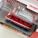 2021 M2 Machines 1965 Dodge A100 Camper Van R56 rojo Llantas de Goma