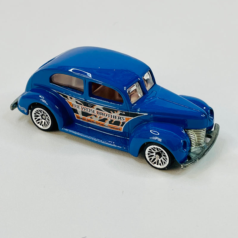 2000 Hot Wheels Circus on Wheels Series Fat Fendered 40 Ford azul LW base ZAMAC - Loose