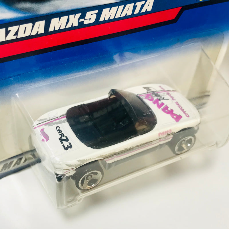 1999 Hot Wheels Mazda MX-5 Miata blanco 3SP