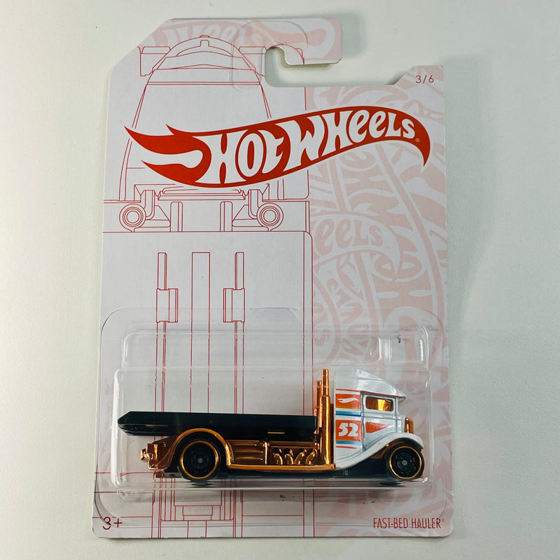 2020 Hot Wheels 52 Anniversary Pearl and Chrome Fast-Bed Hauler blanco DD8