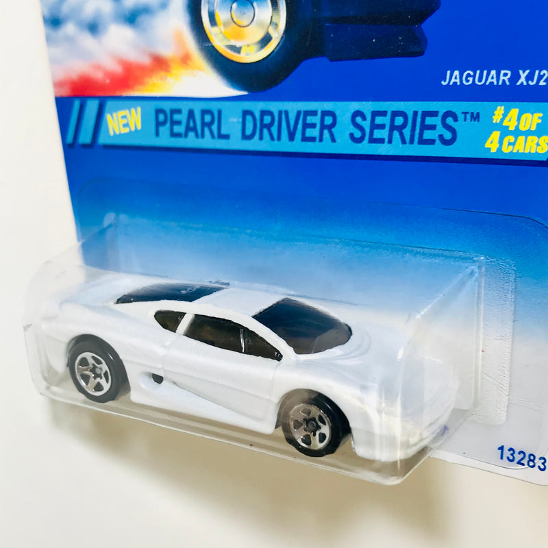 1995 Hot Wheels Pearl Driver Series Jaguar XJ220 blanco 5SP